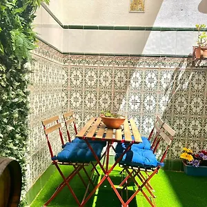 Adela & Private Courtyard By Ele Apartamento Málaga